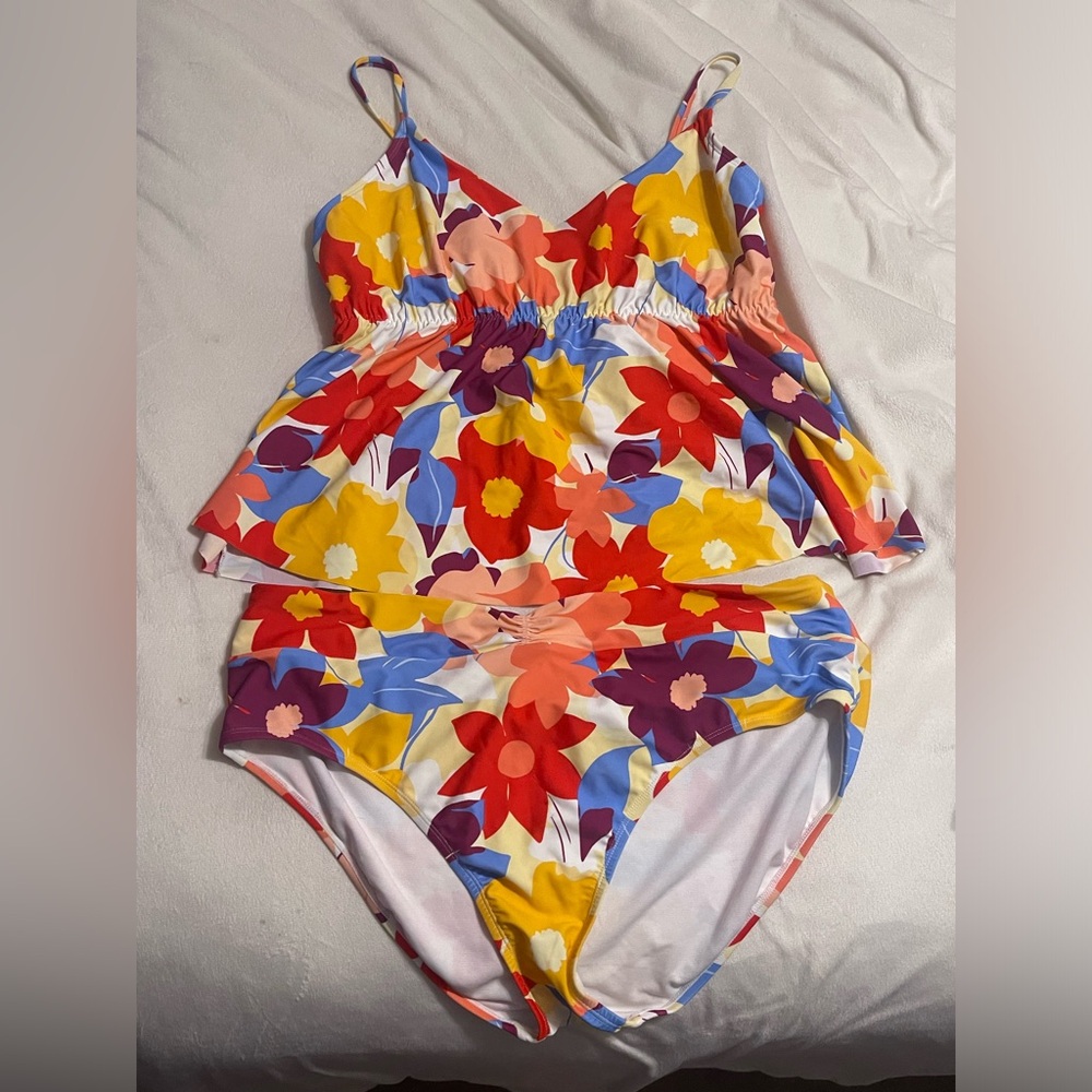Time and Tru Women's Plus Size Floral Flounce Tankini Top